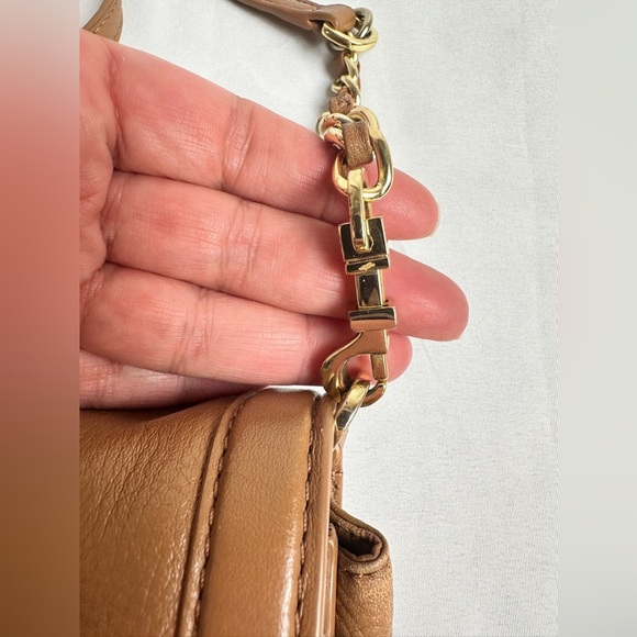 Tory Burch Brown Leather Crossbody Bag with Gold Chain - Picture 10 of 11